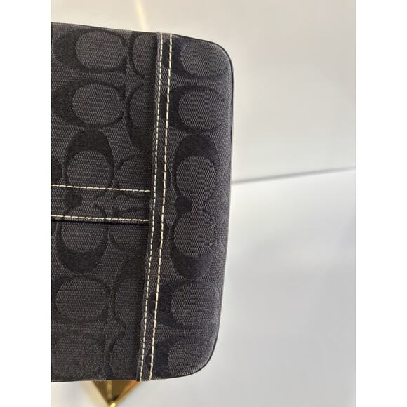 Coach Signature Jacquard Black Swingpack Crossbody Bag Purse EUC Event Sized - Picture 5 of 9